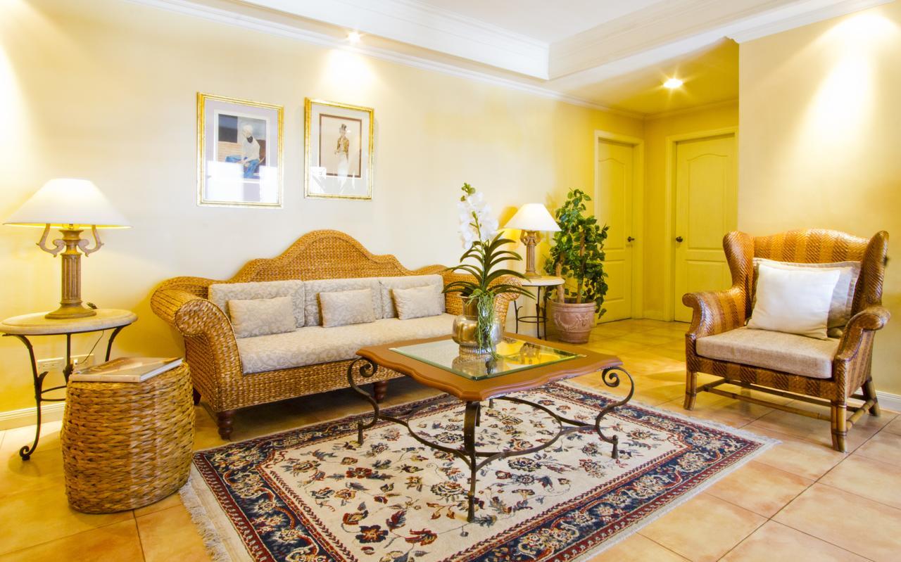 Sophia Suites Residence Hotel Cebu ภายนอก รูปภาพ