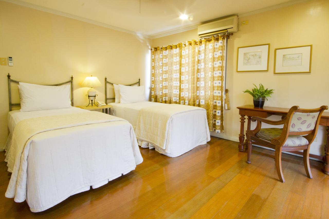 Sophia Suites Residence Hotel Cebu ภายนอก รูปภาพ