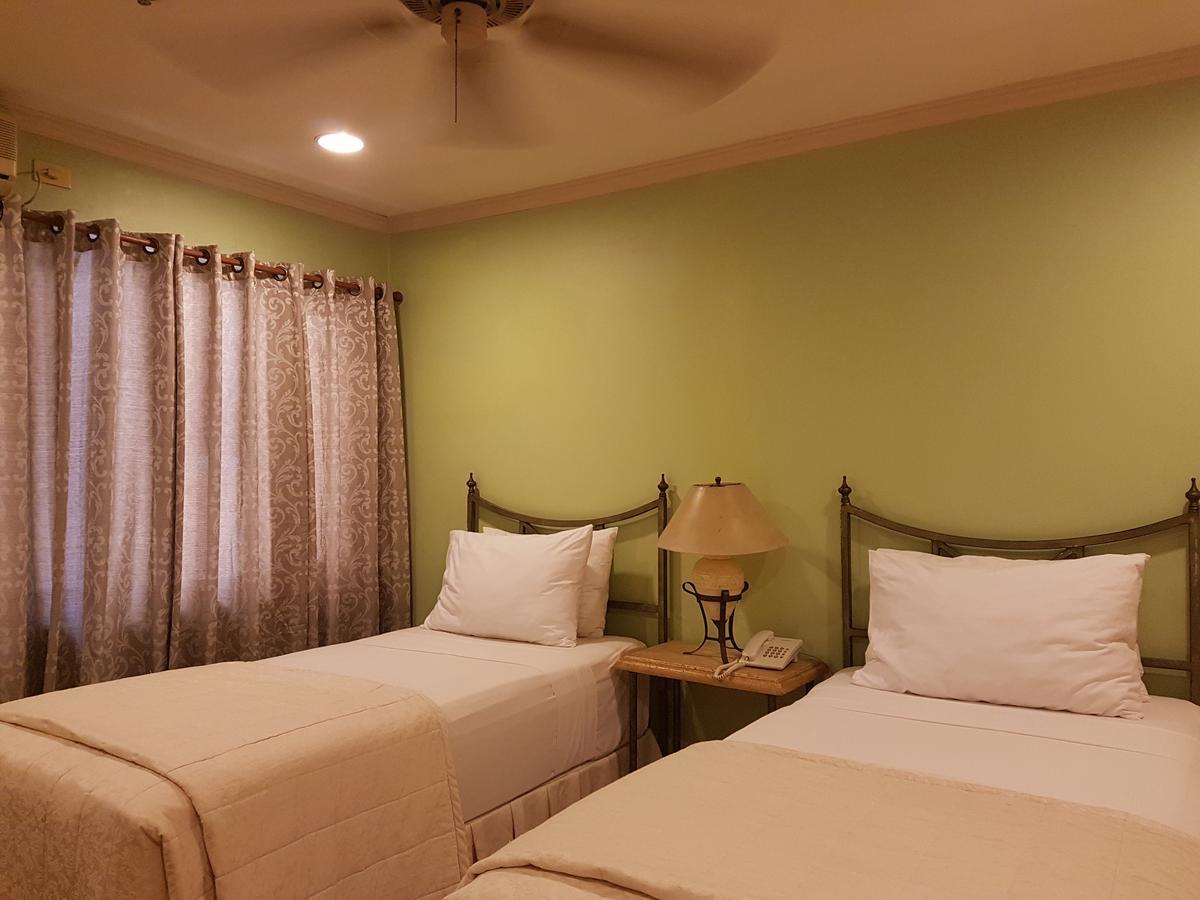 Sophia Suites Residence Hotel Cebu ภายนอก รูปภาพ