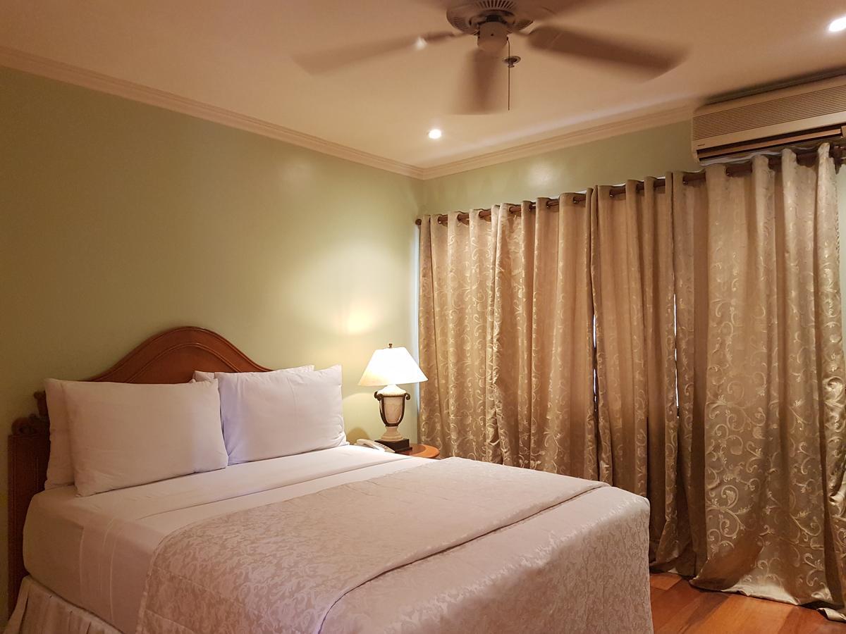 Sophia Suites Residence Hotel Cebu ภายนอก รูปภาพ