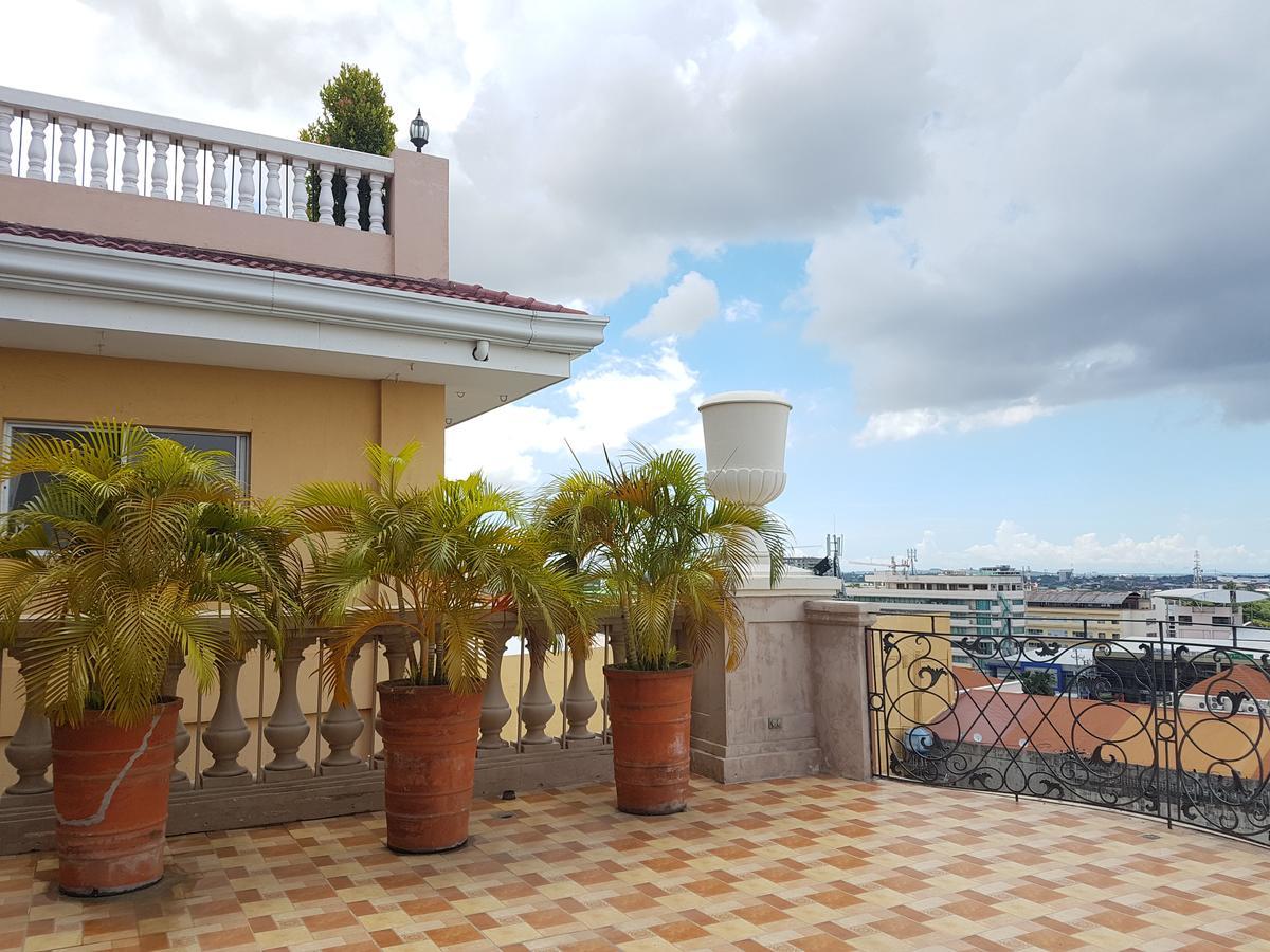 Sophia Suites Residence Hotel Cebu ภายนอก รูปภาพ